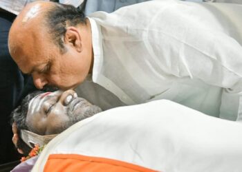 ಮಣ್ಣಲ್ಲಿ ಮಣ್ಣಾದ ಕರುನಾಡಿನ ಅಪ್ಪು….!