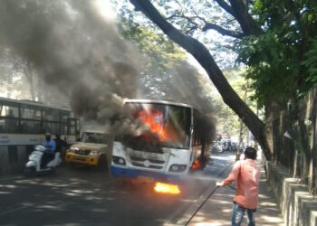 ಸರಿ ನಿರ್ವಹಣೆ ಮಾಡದೆ ಹೊತ್ತಿ ಉರಿದ BMTC..!
