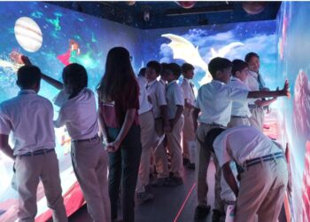 Science Bus In Bangalore | Science Bus is ready to learn about the wonders of the world of science: Selected children will get a chance to visit NASA..!