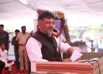 ಅಲ್ಪಸಂಖ್ಯಾತರಿಗೆ ಅವಕಾಶ ಮಾಡಿಕೊಟ್ಟು ಸಮಬಾಳು ಸಮಪಾಲು ಎಂದು ವಿಜಯೇಂದ್ರ ಹೇಳಲಿ: ಡಿಸಿಎಂ ಡಿ.ಕೆ.ಶಿವಕುಮಾರ್