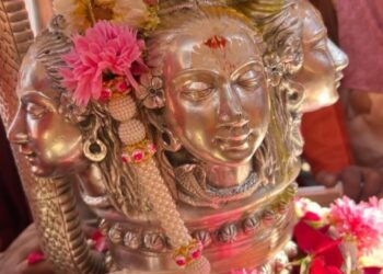 ಮೇ 2 ಕ್ಕೆ ಕೇದಾರನಾಥ ದೇಗುಲ ಓಪನ್:ಊಖಿಮಠದಿಂದ ಹೊರಟ ಉತ್ಸವ ಮೂರ್ತಿ