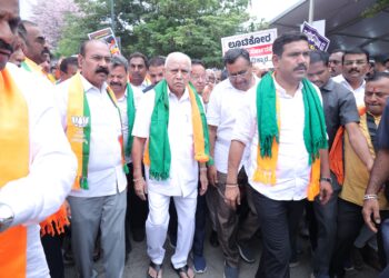 ಸಿಎಂ ಮನೆಗೆ ಮುತ್ತಿಗೆಗೆ ಮುಂದಾದ ಬಿಜೆಪಿ: ಬಿಎಸ್ವೈ ಸೇರಿ ನೂರಾರು ಕಾರ್ಯಕರ್ತರು ಪೊಲೀಸ್ ವಶಕ್ಕೆ 