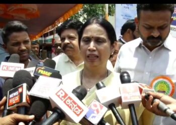 ಉಗ್ರರನ್ನು ಸದೆಬಡಿಯಲು ಎಲ್ಲರೂ ಒಗ್ಗಟ್ಟಾಗಿ ಹೋರಾಡಬೇಕು: ಸಚಿವೆ ಲಕ್ಷ್ಮೀ ಹೆಬ್ಬಾಳಕರ್