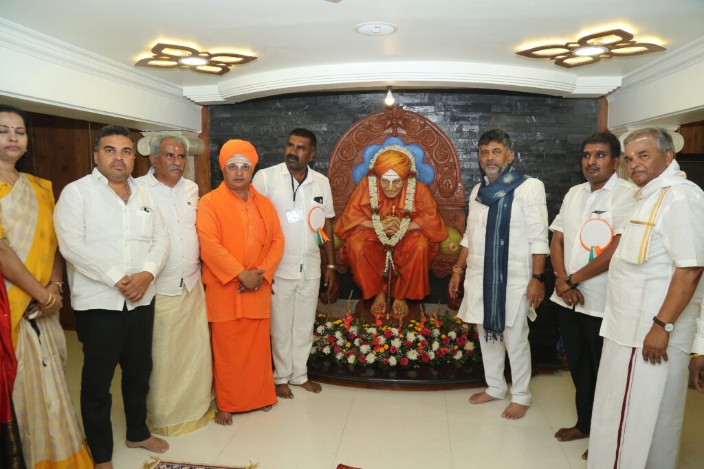 Request to the Center to confer Bharat Ratna on Dr. Shri Shivakumar Swamiji; DCM D.K. Shivakumar