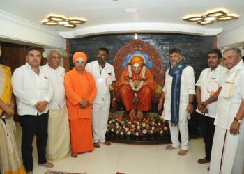 Request to the Center to confer Bharat Ratna on Dr. Shri Shivakumar Swamiji; DCM D.K. Shivakumar