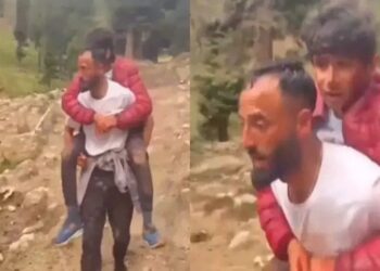 Local saves life of deceased Manjunath's son by risking his life; Video of him carrying him on his back goes viral