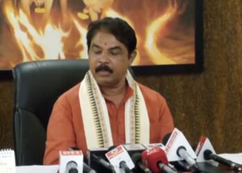 ಬೆಂಗಳೂರನ್ನು ಒಡೆಯಲು ಕಾಂಗ್ರೆಸ್‌ ಮುಂದಾಗಿದೆ, ಇದರ ವಿರುದ್ಧ ಕಾನೂನು ಹೋರಾಟ ಮಾಡುತ್ತೇವೆ: ಅಶೋಕ್..!