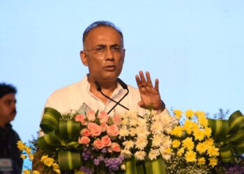 ನಮ್ಮ ಅಭಿವೃದ್ಧಿ ಕಾರ್ಯ ಟೀಕಿಸುವ ಬಿಜೆಪಿ ಕಣ್ತೆರೆದು ಕಲ್ಯಾಣ ಕರ್ನಾಟಕ ನೋಡಲಿ: ದಿನೇಶ್ ಗುಂಡೂರಾವ್