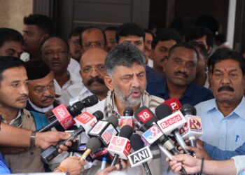 ಗೊಬ್ಬರ ಕೇಳಿದವರಿಗೆ ಗುಂಡು ಹೊಡೆದಿದ್ದು ಬಿಜೆಪಿ,ನಾವು ಆ ರೀತಿ ಮಾಡಲ್ಲ: ಬಿಜೆಪಿ ಪ್ರತಿಭಟನೆಗೆ ಡಿಸಿಎಂ ತಿರುಗೇಟು