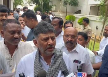 ಸರ್ಕಾರದ ಪರಿಸ್ಥಿತಿಯನ್ನು ಸಾರಿಗೆ ನೌಕರರು ಅರ್ಥ ಮಾಡಿಕೊಳ್ಳಬೇಕು: ಅಸಹಾಯಕತೆ ವ್ಯಕ್ತಪಡಿಸಿದ್ರಾ ಡಿಸಿಎಂ?