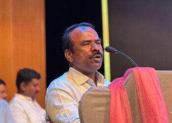 ರಾಹುಲ್ ಗಾಂಧಿ ಹೇಳಿದರೆಂಬ ಕಾರಣಕ್ಕಾಗಿ ಇವಿಎಂ ಬಿಟ್ಟು, ಬ್ಯಾಲೆಟ್ ಪೇಪರ್ ಮೂಲಕ ಚುನಾವಣೆ: ಎನ್.ರವಿಕುಮಾರ್ ಆಕ್ಷೇಪ