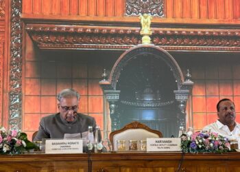 ಚರ್ಚೆಯಿಲ್ಲದೆ ಕಾನೂನುಗಳನ್ನು ಅಂಗೀಕರಿಸಿದಾಗ ನಮ್ಮ ಮೇಲಿನ ಜನರ ನಂಬಿಕೆಗಳು ಕ್ಷೀಣಿಸುತ್ತವೆ: ಬಸವರಾಜ ಹೊರಟ್ಟಿ