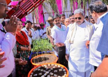 ರೈತರು ರಸಗೊಬ್ಬರ ಬಳಕೆ ಕಡಿಮೆ ಮಾಡಬೇಕು:ಸಿಎಂ