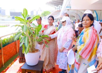 “ನಮ್ಮ ಜೀವನಕ್ಕೆ ನಾವೇ ಗುರು: ಆರೋಗ್ಯದ ಪಾಠ ಹೇಳಿಕೊಟ್ಟ ಸಚಿವೆ ಲಕ್ಷ್ಮಿ ಹೆಬ್ಬಾಳಕರ್”