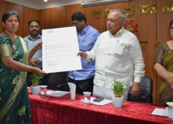ಕೆಎಸ್‌ಆರ್‌ಟಿಸಿ ಮೃತ ಸಿಬ್ಬಂದಿ ಕುಟುಂಬಗಳಿಗೆ ₹8.22 ಕೋಟಿ ಪರಿಹಾರ ವಿತರಿಸಿದ ರಾಮಲಿಂಗಾರೆಡ್ಡಿ