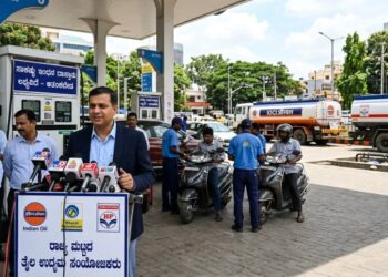 ಕರ್ನಾಟಕದಲ್ಲಿ ಇಂಧನ ಕೊರತೆಯ ಆತಂಕ ಬೇಡ: ತೈಲ ಕಂಪನಿಗಳ  ಭರವಸೆ!