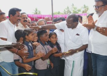 ಜೆಡಿಎಸ್-ಬಿಜೆಪಿ ಮೈತ್ರಿ ಮುರಿಯಲು ಕಾಂಗ್ರೆಸ್ ಷಡ್ಯಂತ್ರ: ಕೇಂದ್ರ ಸಚಿವ ಎಚ್.ಡಿ.ಕುಮಾರಸ್ವಾಮಿ ಗಂಭೀರ ಆರೋಪ!
