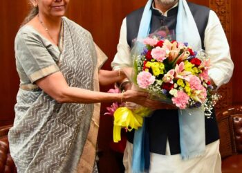 ಕೇಂದ್ರ ವಿತ್ತ ಸಚಿವೆ ಭೇಟಿಯಾದ ಉಪಮುಖ್ಯಮಂತ್ರಿ ಡಿ.ಕೆ. ಶಿವಕುಮಾರ್: ರಾಜ್ಯದ ಅಭಿವೃದ್ಧಿಗೆ ಭಾರಿ ಅನುದಾನಕ್ಕೆ ಮನವಿ