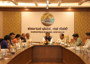 ಅಶೋಕ್ ಕಸದ ಮಾಫಿಯಾ ಗ್ಯಾಂಗಿನ ಏಜೆಂಟ್; ತನಿಖೆಗೆ ನಾನು ಸಿದ್ಧ: ಆರ್. ಅಶೋಕ್ ಆರೋಪಕ್ಕೆ ಮುಖ್ಯಮಂತ್ರಿ ಡಿ.ಕೆ. ಶಿವಕುಮಾರ್ ತಿರುಗೇಟು