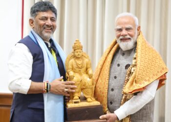 ಪಿಎಂ ಮೋದಿಯವರಿಗೆ 18 ಬೇಡಿಕೆಗಳ ಅಹವಾಲು ಸಲ್ಲಿಸಿದ ಸಿಎಂ ಡಿಕೆ ಶಿವಕುಮಾರ್
